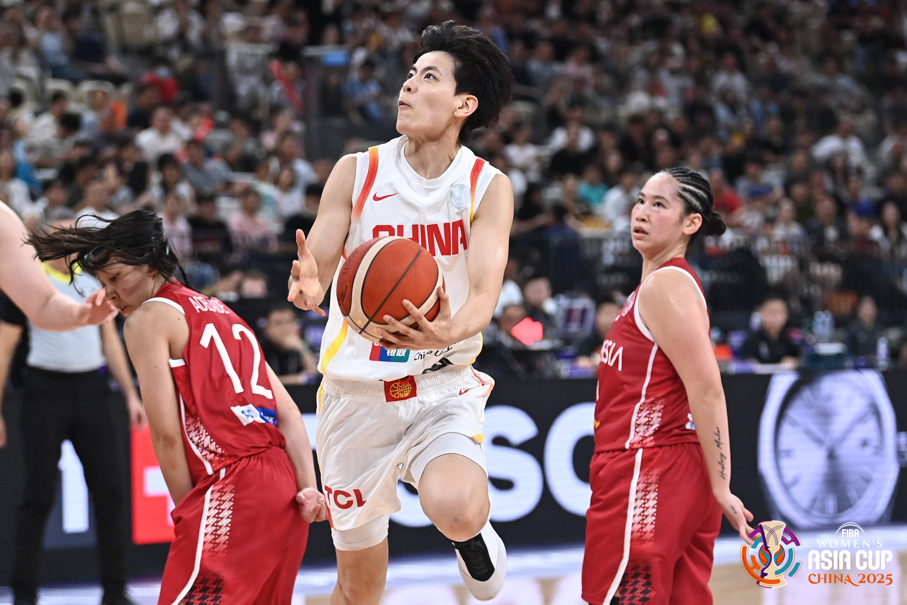 亚洲杯-张子宇11分钟13分女篮胜印尼51分(张子宇砍44分u18中国女篮大胜日本)